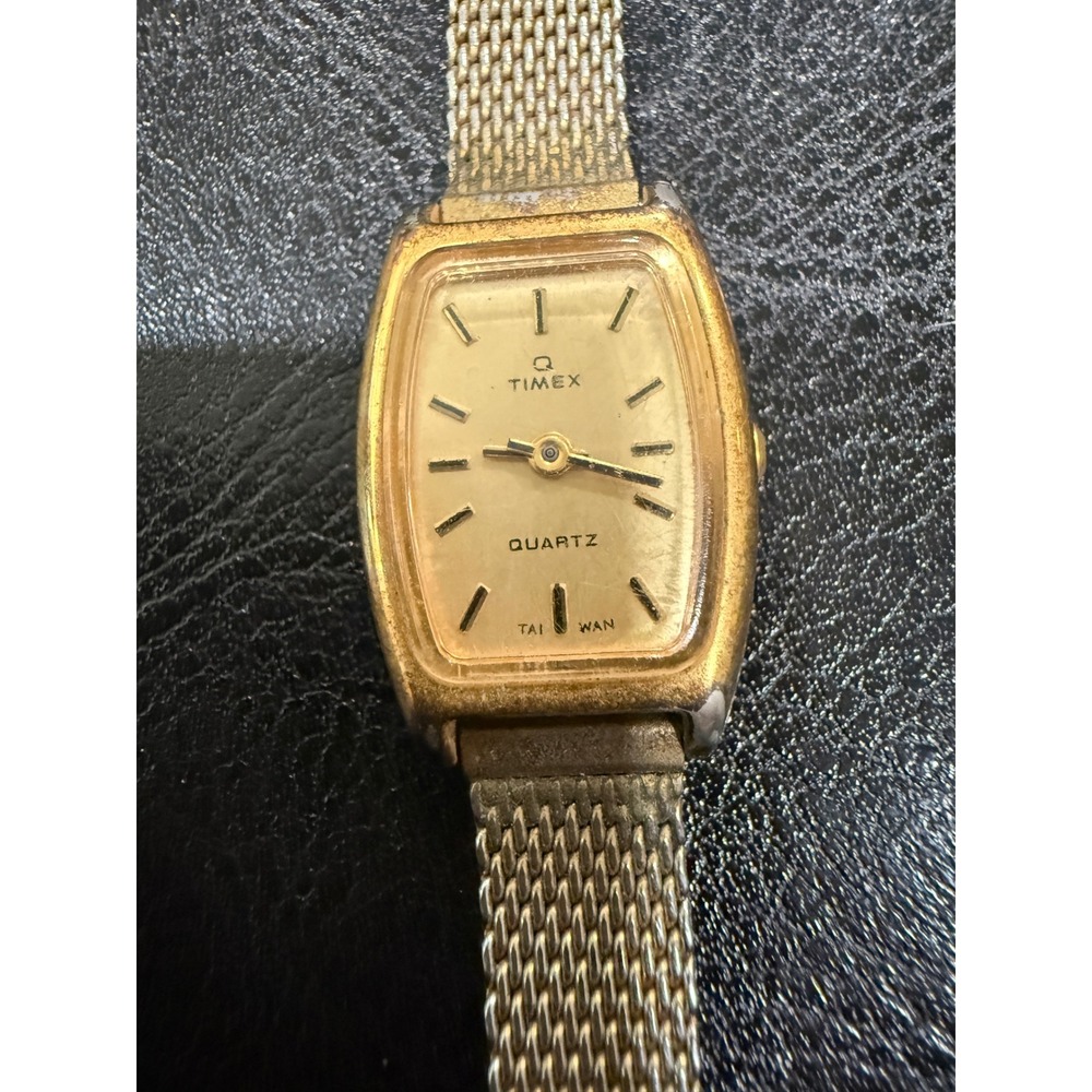Vintage Timex K Cell Gold‎ Tone Quartz Watch Rectangular Mesh Bracelet Taiwan